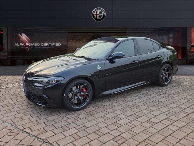 Alfa Romeo Giulia 2.9 V6 Bi-Turbo AT8 Quadrifoglio km 0 a MONZA