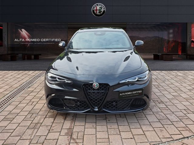 Alfa Romeo Giulia 2.9 V6 Bi-Turbo AT8 Quadrifoglio - foto 2 di 4