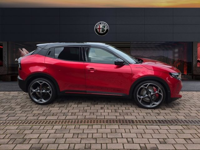 Alfa Romeo Junior BEV 280CV VELOCE - foto 3 di 4