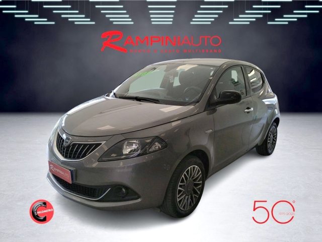 Lancia Ypsilon 1.0 FireFly Hybrid Gold Plus Km 39.000 Iva Esposta - foto 2 di 4