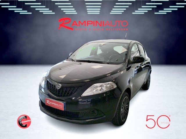 Lancia Ypsilon 1.0 FireFly Hybrid Km 35.000 Iva Esposta - foto 3 di 4