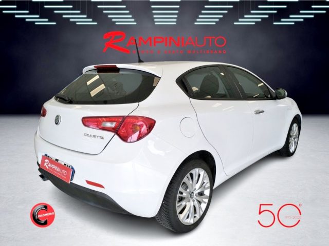 Alfa Romeo Giulietta 1.6 JTDm 120 CV Super Pronta Consegna, del 2017, 142.000 km, in vendita a Gubbio (PG)