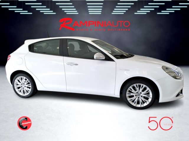 Alfa Romeo Giulietta 1.6 JTDm 120 CV Super Pronta Consegna, del 2017, 142.000 km, in vendita a Gubbio (PG)