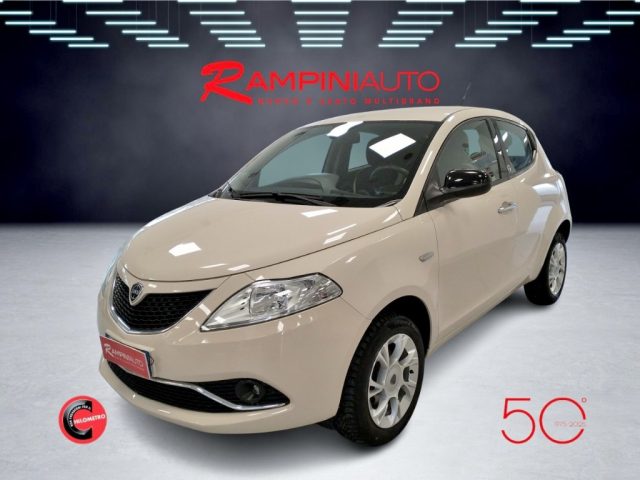 Lancia Ypsilon 0.9 TwinAir 85 CV Metano Ecochic Gold Unico Propr. - foto 2 di 4