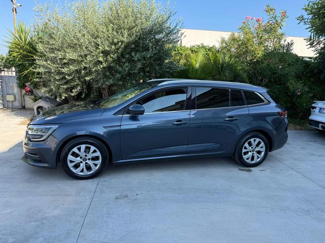 Renault Megane Mégane Sporter Blue dCi 115 CV Autocarro - foto 3 di 4