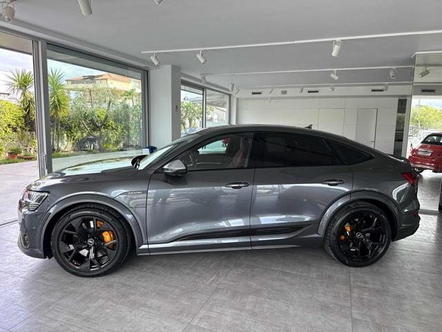 Audi e-tron S SPB sport attitude 3motori 503cv tetto - foto 3 di 4