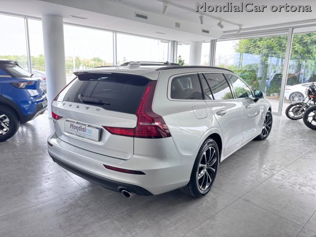 Volvo V60 B4 (d) automatico Essential - foto 4 di 4