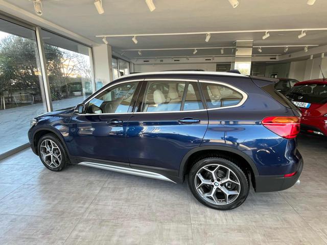 BMW X1 sDrive18d xLine tetto panoramico - foto 2 di 4