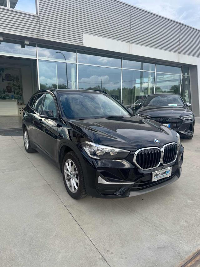 BMW X1 sDrive16d AUTO Business Advantage, del 2020, 113.600 km, in vendita a Ortona (CH)