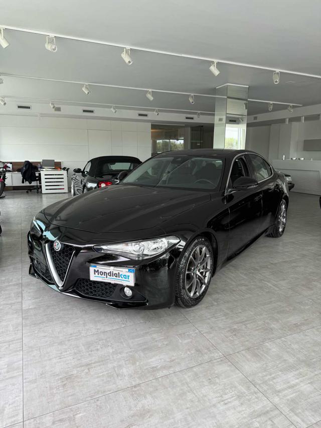 Alfa Romeo Giulia 2.2 Turbodiesel 150 CV - foto 3 di 4
