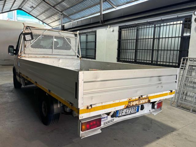 Renault Master T28/100 2.5 dCi PC Cabinato Confort - foto 3 di 4