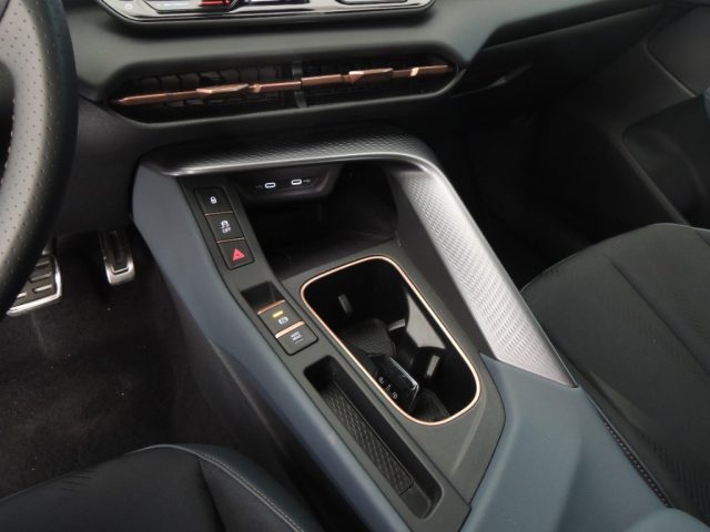 CUPRA Terramar 1.5 Hybrid DSG, del 2025, 3.500 km, in vendita a Venezia (VE)