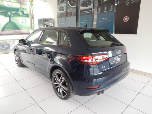 Audi A3 Sedan 35 TDI S tronic - foto 4 di 4