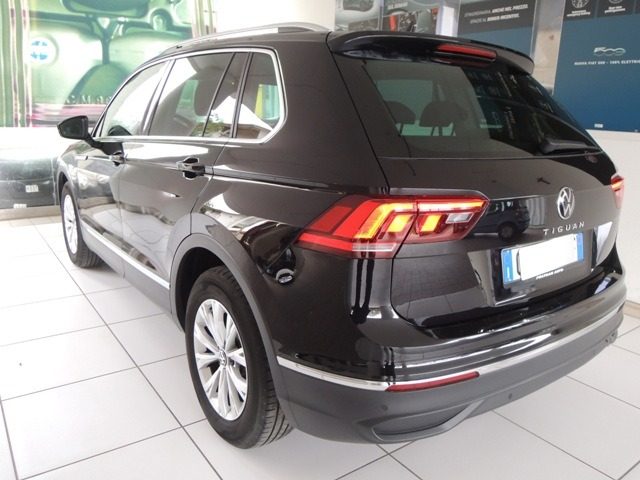 Volkswagen Tiguan 2.0 TDI 150 CV SCR DSG Life - foto 4 di 4