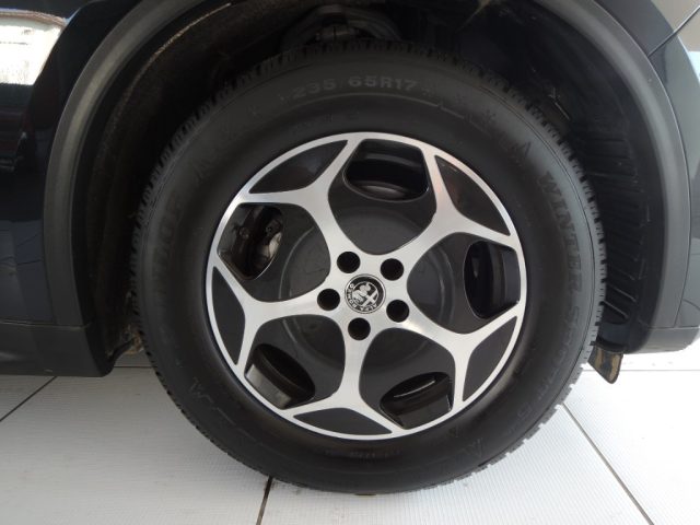 Alfa Romeo Stelvio 2.2 Turbodiesel 160 CV AT8 RWD Business - foto 3 di 4