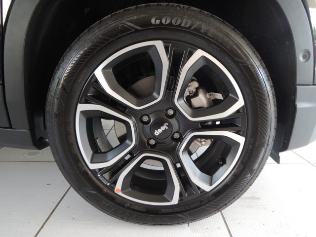 Jeep Avenger 1.2 Turbo 110 CV MHEV Summit - foto 3 di 4