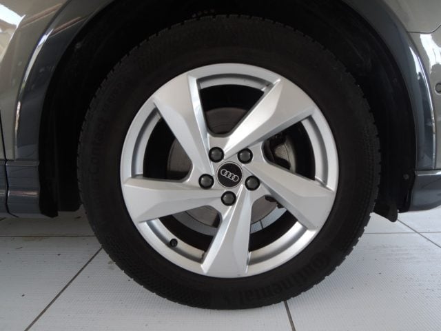 Audi Q3 35 TDI Business Advanced - foto 3 di 4