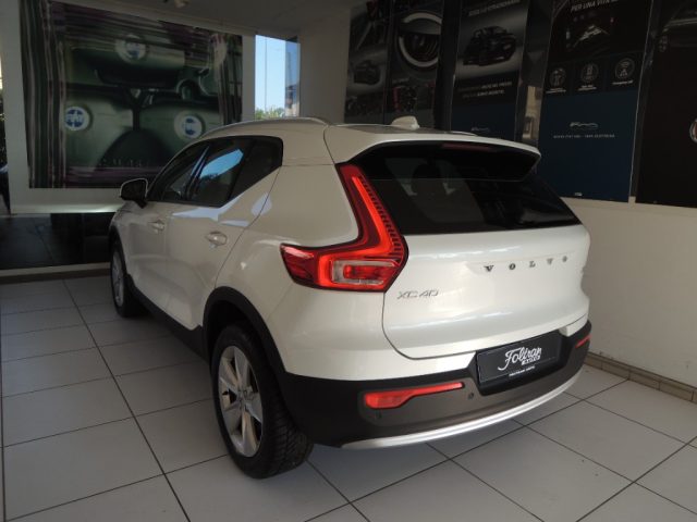 Volvo XC40 B3 automatico Core - foto 4 di 4