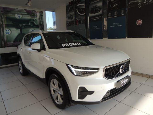 Volvo XC40 B3 automatico Core, del 2023, 76.000 km, in vendita a Venezia (VE)