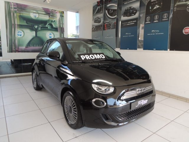 Fiat 500 Berlina Hybrid Icon, del 2026, 1 km, in vendita a Venezia (VE)