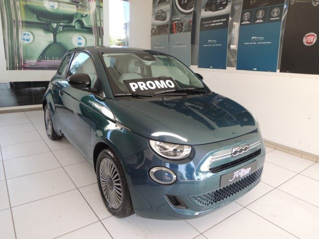Fiat 500 Berlina Hybrid Icon, del 2026, 1 km, in vendita a Venezia (VE)