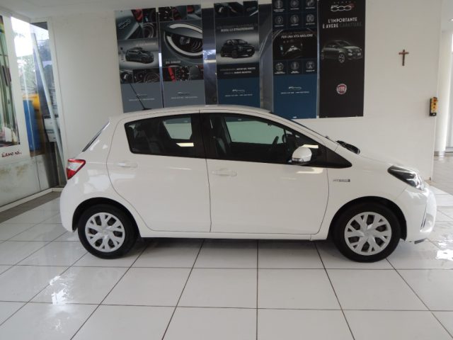 Toyota Yaris 1.5 Hybrid 5 porte Active - foto 3 di 4
