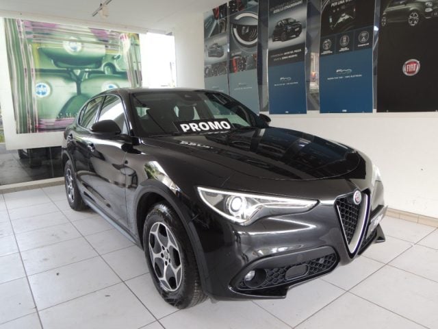 Alfa Romeo Stelvio 2.2 Turbodiesel 190 CV AT8 Q4 Business, del 2022, 65.000 km, in vendita a Venezia (VE)