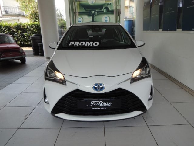 Toyota Yaris 1.5 Hybrid 5 porte Business - foto 2 di 4
