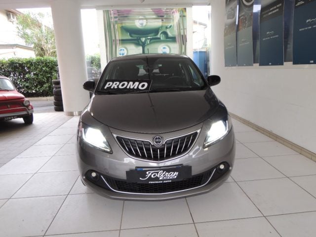 Lancia Ypsilon 1.0 FireFly 5 porte S&S Hybrid Gold - foto 2 di 4