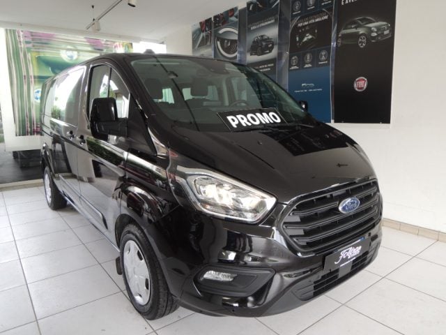 Ford Transit Custom 130CV Trend P.+IVA 9 POSTI, del 2023, 51.000 km, in vendita a Venezia (VE)