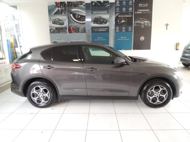 Alfa Romeo Stelvio 2.2 Turbodiesel 190 CV AT8 Q4 Business - foto 3 di 4