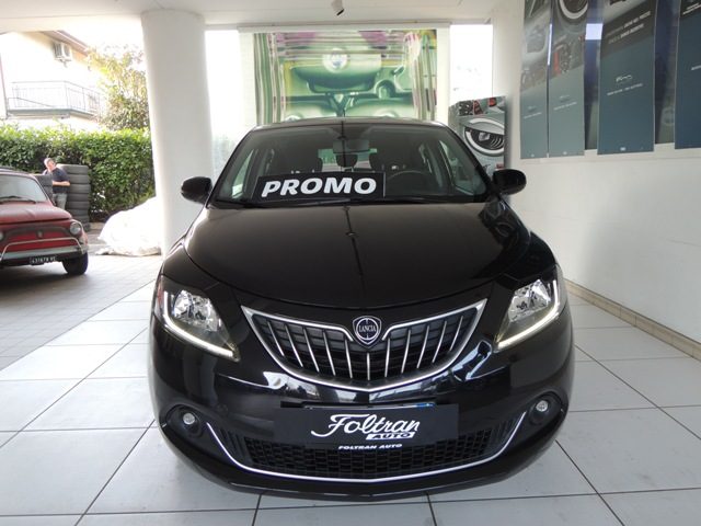 Lancia Ypsilon 1.0 FireFly 5 porte S&S Hybrid Gold - foto 2 di 4