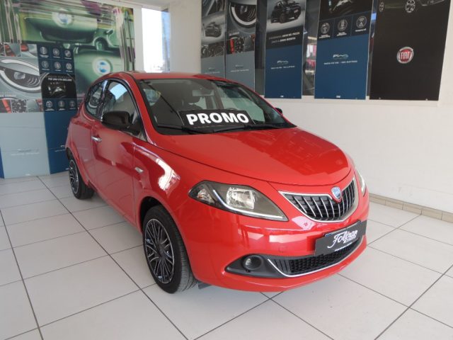 Lancia Ypsilon 1.0 FireFly 5 porte S&S Hybrid Ecochic Gold usato a VENEZIA