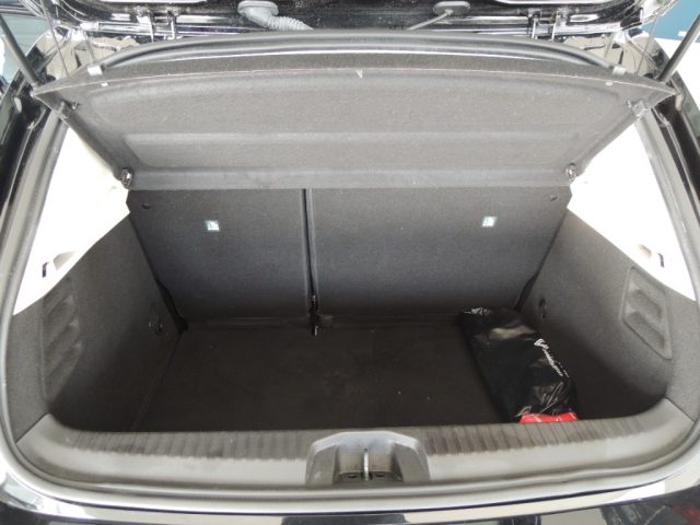 Renault Clio TCe 90 CV 5 porte Equilibre, del 2023, 30.000 km, in vendita a Venezia (VE)