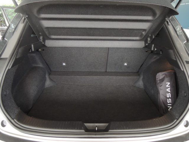 Nissan Qashqai MHEV 158 CV Xtronic Business, del 2023, 62.000 km, in vendita a Venezia (VE)