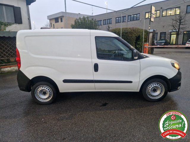Fiat Doblo Dobl� 1.4 Natural Power Cargo Business usato a BAREGGIO