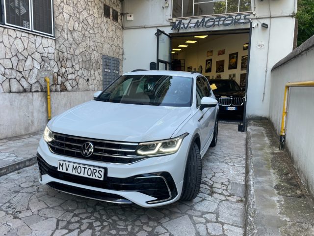 Volkswagen Tiguan 1.5 TSI 150 CV DSG ACT R-Line - foto 3 di 4