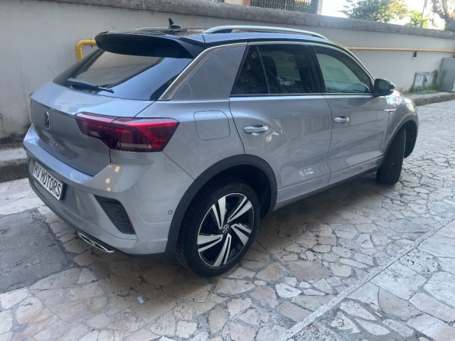 Volkswagen T-Roc 1.5 TSI ACT DSG R-Line - foto 4 di 4