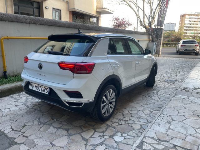 Volkswagen T-Roc 1.5 TSI DSG style 150 cv - foto 4 di 4