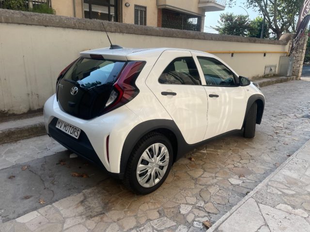 Toyota Aygo X 1.0 72 CV Active - foto 4 di 4