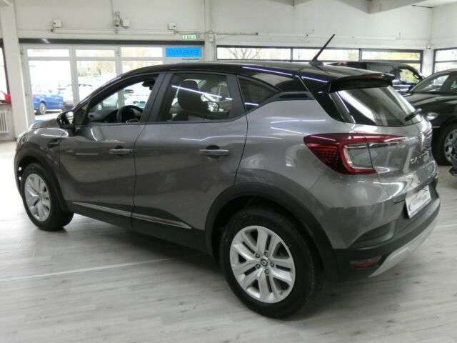 Renault Captur TCe 12V 100 CV Zen - foto 2 di 4