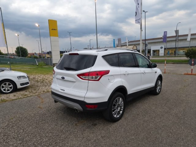 Ford Kuga 2.0 TDCI 163 CV 4WD Powershift Titanium - foto 2 di 4