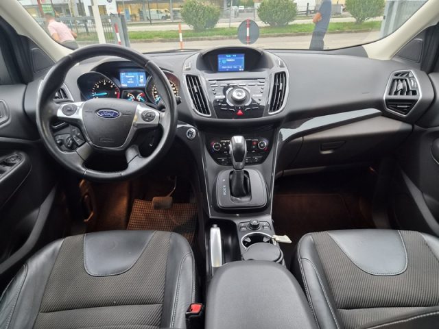 Ford Kuga 2.0 TDCI 163 CV 4WD Powershift Titanium - foto 4 di 4