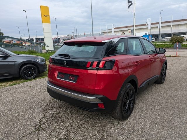 Peugeot 3008 Black Edition 130 EAT8 - foto 3 di 4