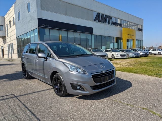 Peugeot 5008 BlueHDi 120 S&S Active 7 POSTI usato a LIMENA