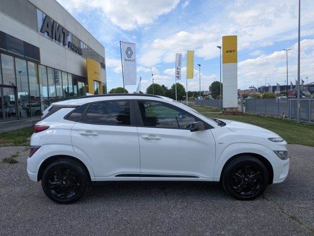 Hyundai KONA 1.6 CRDI Hybrid - foto 2 di 4