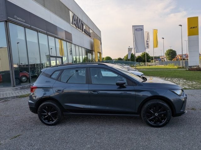 SEAT Arona 1.0 EcoTSI Black Line - foto 2 di 4