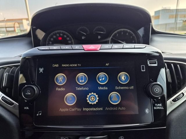 Lancia Ypsilon 1.0 FireFly 5 porte S&S Hybrid Gold - foto 4 di 4