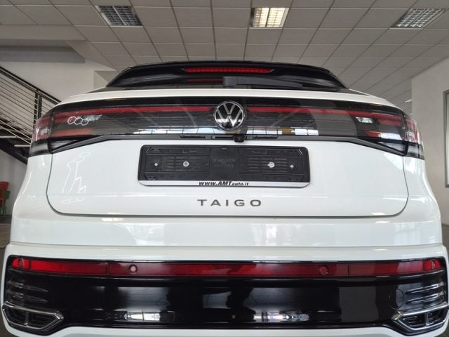 Volkswagen Taigo 1.0 GPL 110 CV R-Line - foto 4 di 4