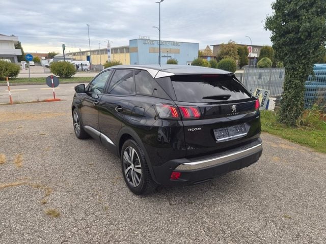 Peugeot 3008 Hybrid 225 e-EAT8 Allure Pack - foto 4 di 4